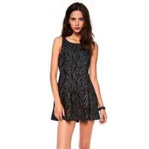 Free People Zebra‎ Chenille Drop Waist Casual Dress Mini Womens Size 2 w/…